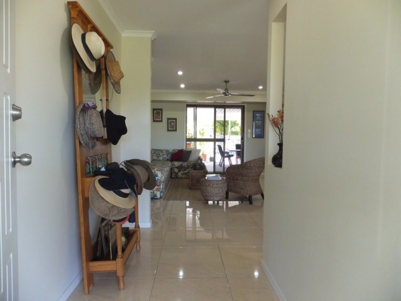 48 GREVILLEA DRIVE, Redridge QLD 4660