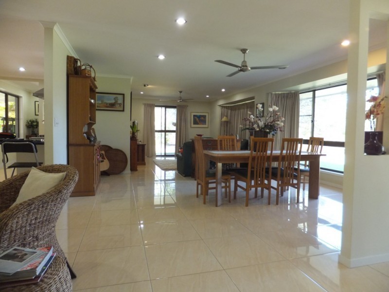 48 GREVILLEA DRIVE, Redridge QLD 4660