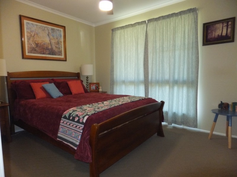 48 GREVILLEA DRIVE, Redridge QLD 4660