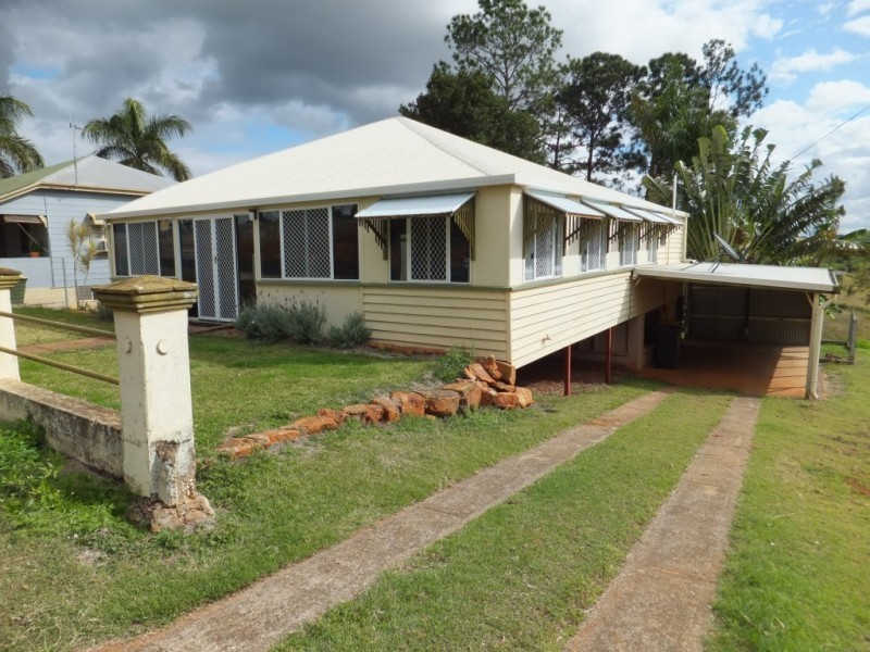 30 RIDGWAY STREET, Childers QLD 4660