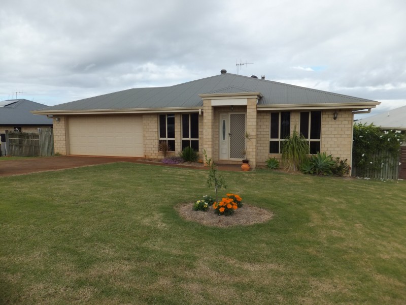 9 WELL LINE STREET, Childers QLD 4660