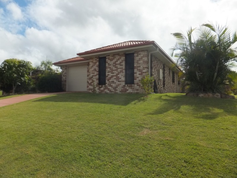 30 PIONEER AVENUE, Childers QLD 4660