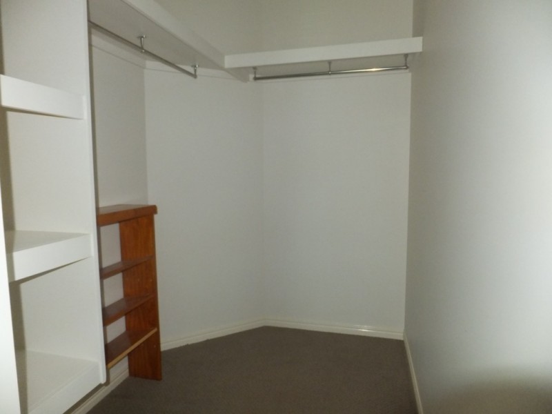 30 PIONEER AVENUE, Childers QLD 4660