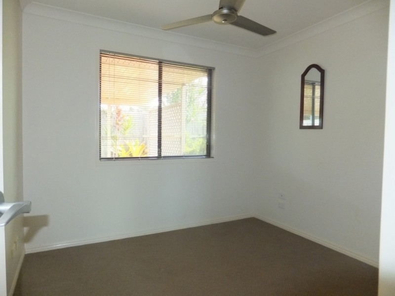 30 PIONEER AVENUE, Childers QLD 4660