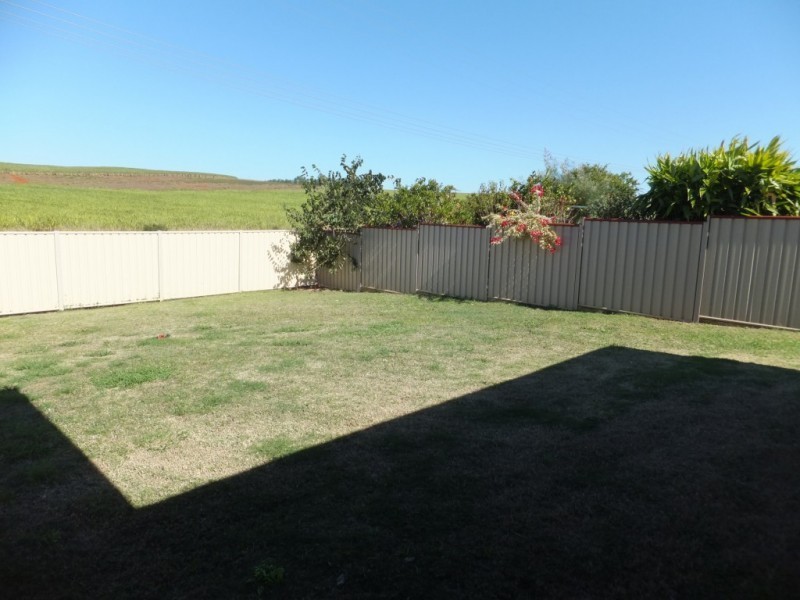 27 PIONEER AVENUE, Childers QLD 4660