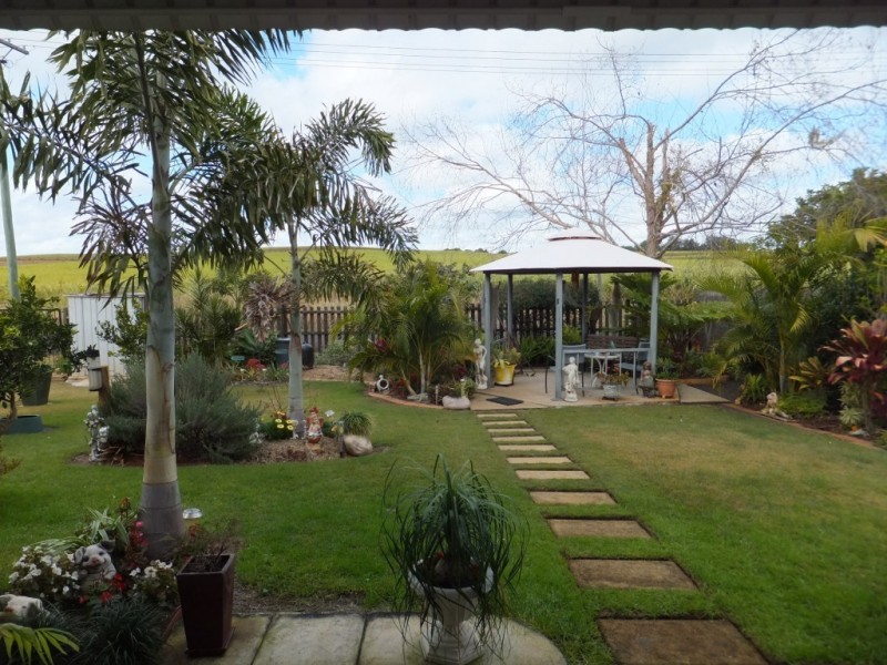 1 CANECUTTER COURT, Childers QLD 4660