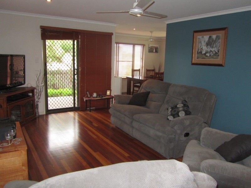 8 HORTON STREET, Biggenden QLD 4621
