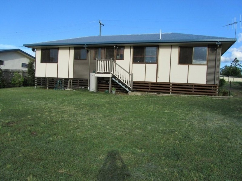 8 HORTON STREET, Biggenden QLD 4621