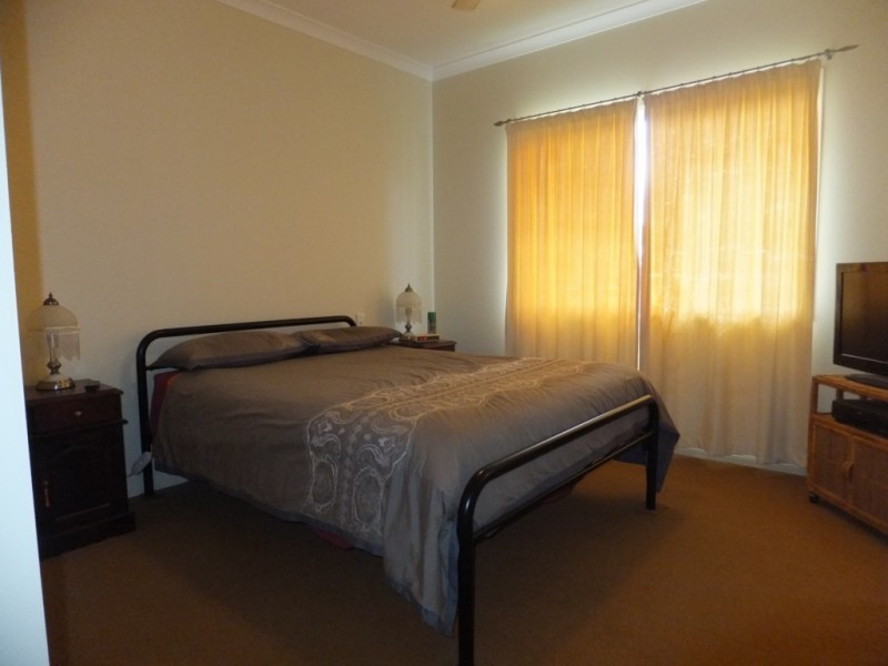 28 POWERS STREET, Buxton QLD 4660