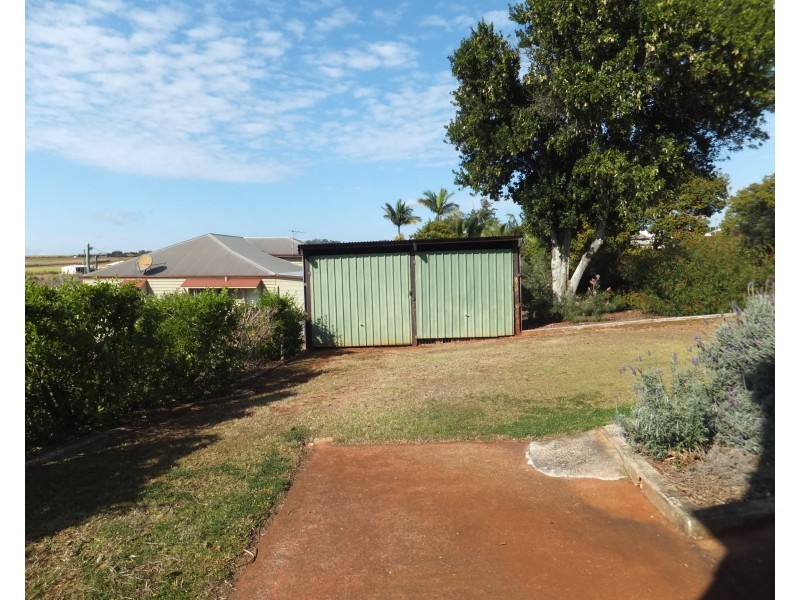 6 NELSON STREET, Childers QLD 4660