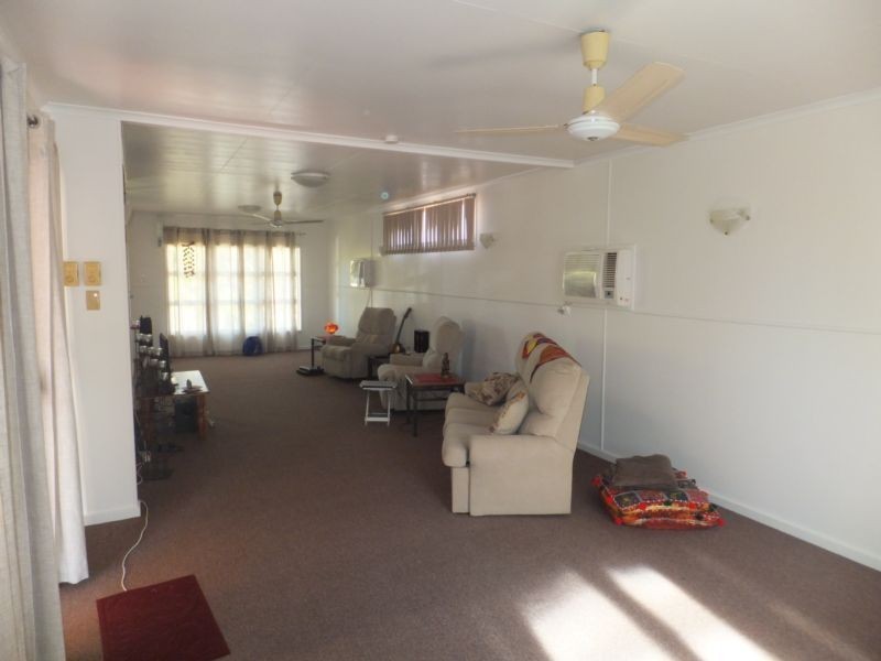 3 CEVN STREET, Childers QLD 4660