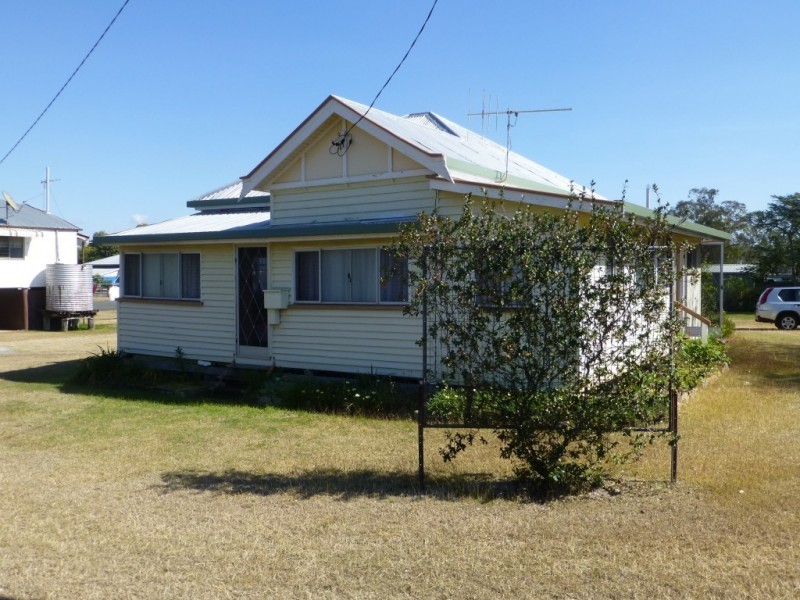 50 VICTORIA STREET, Biggenden QLD 4621
