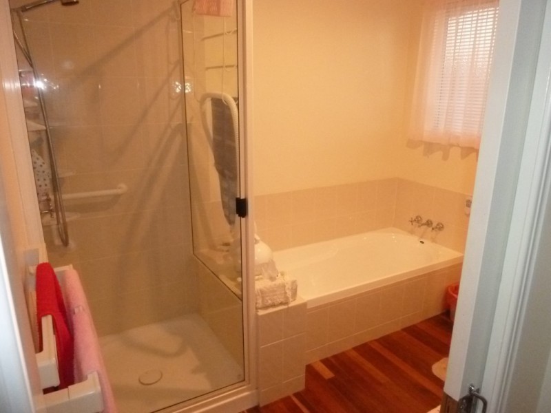 12 KIMBER STREET, Biggenden QLD 4621