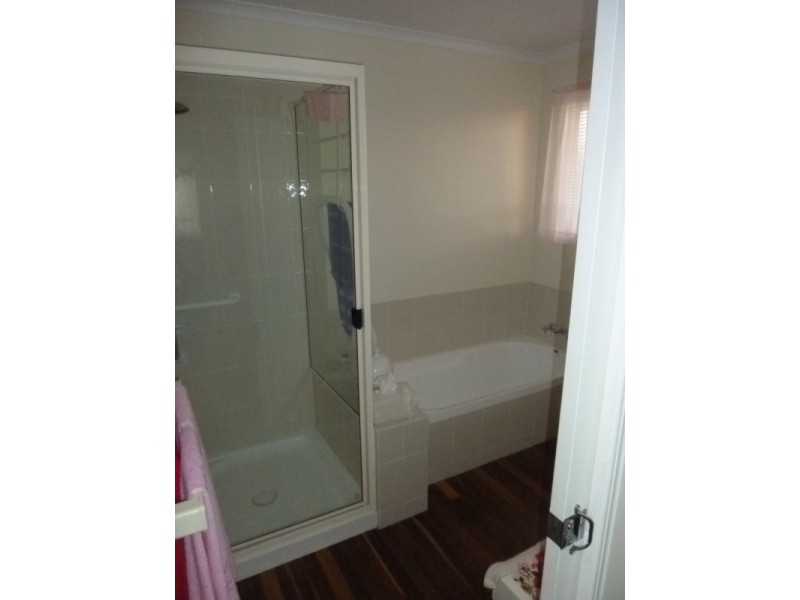 12 KIMBER STREET, Biggenden QLD 4621