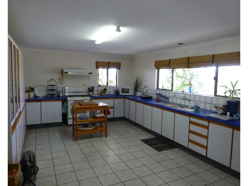 8049 ISIS HIGHWAY, Dallarnil QLD 4621