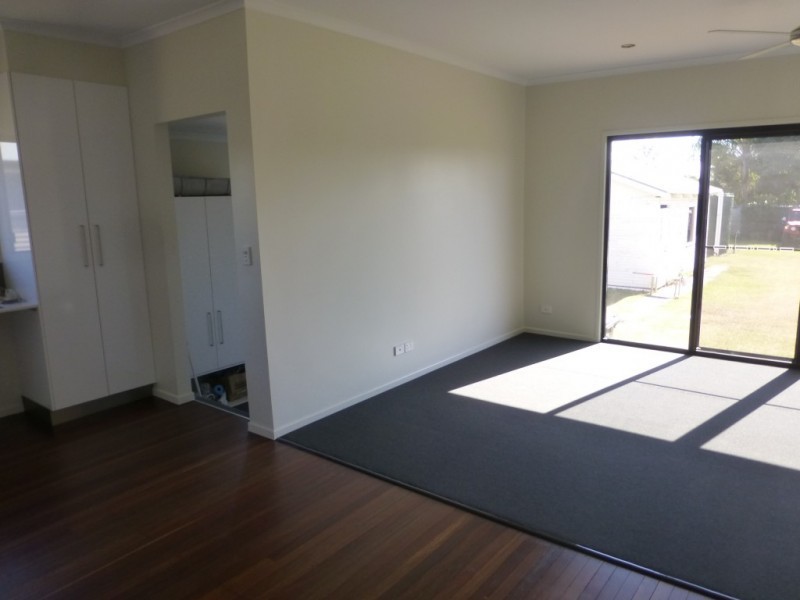 22 BROOKES STREET, Biggenden QLD 4621