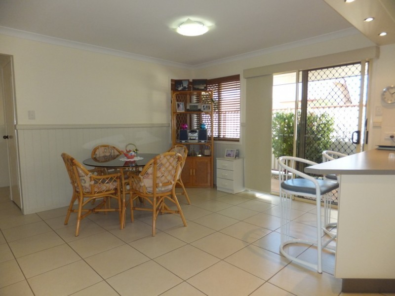 2/40 Macrossan Street, Childers QLD 4660