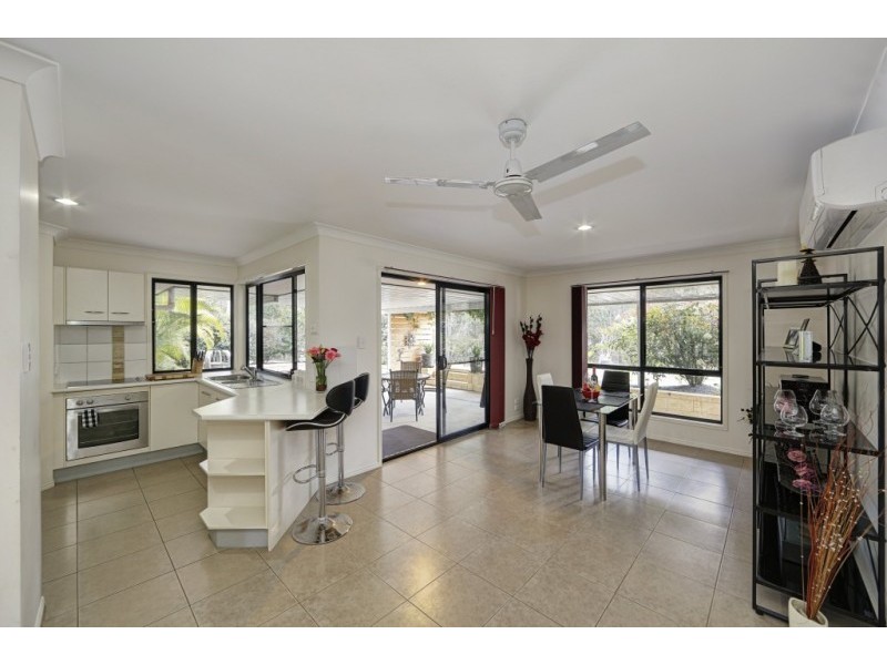 11 Meleleuca, Redridge QLD 4660