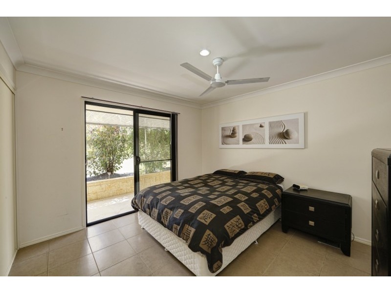 11 Meleleuca, Redridge QLD 4660