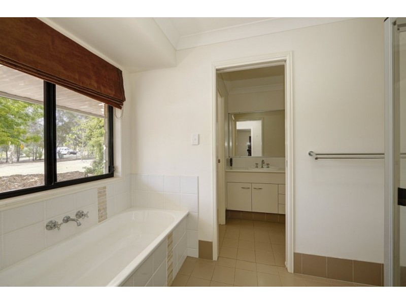 11 Meleleuca, Redridge QLD 4660