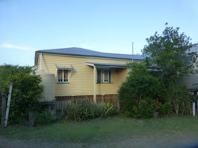 34 GEORGE STREET, Biggenden QLD 4621