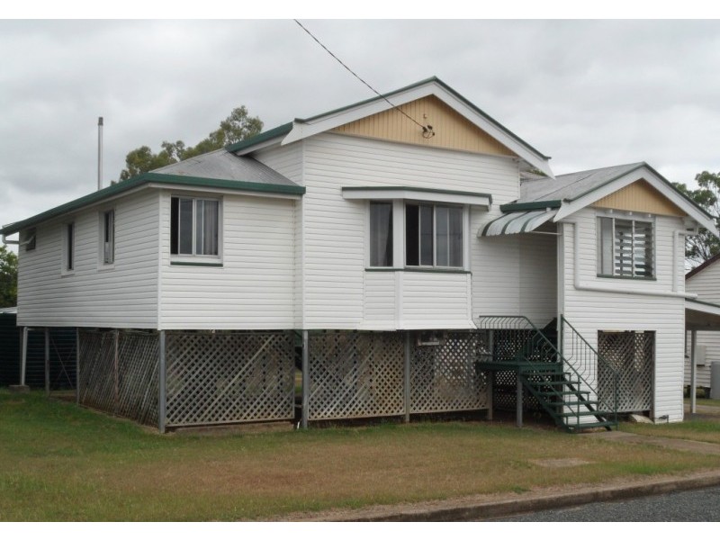 48 Edward Street, Biggenden QLD 4621