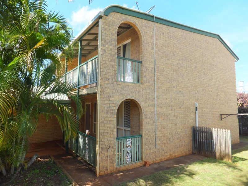 3/2a MUNGOMERY STREET, Childers QLD 4660