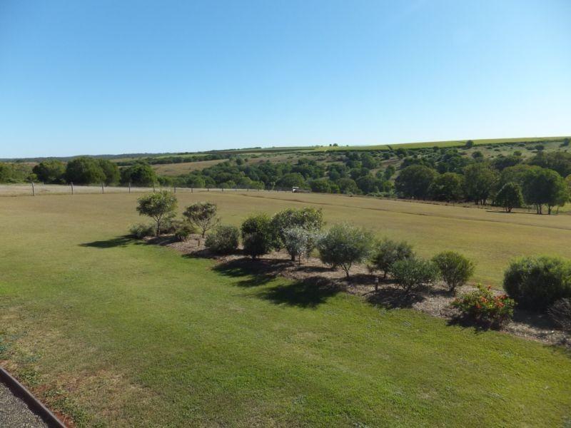 253 ATC HALL ROAD, North Isis QLD 4660