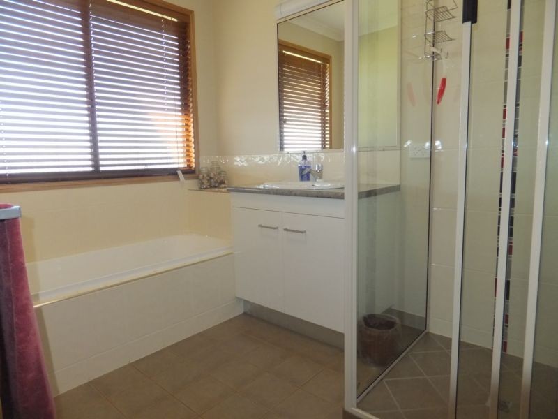 253 ATC HALL ROAD, North Isis QLD 4660