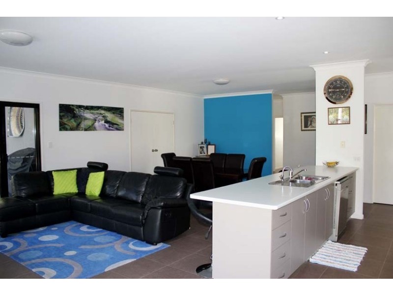 56 Adelong Street, Gayndah QLD 4625