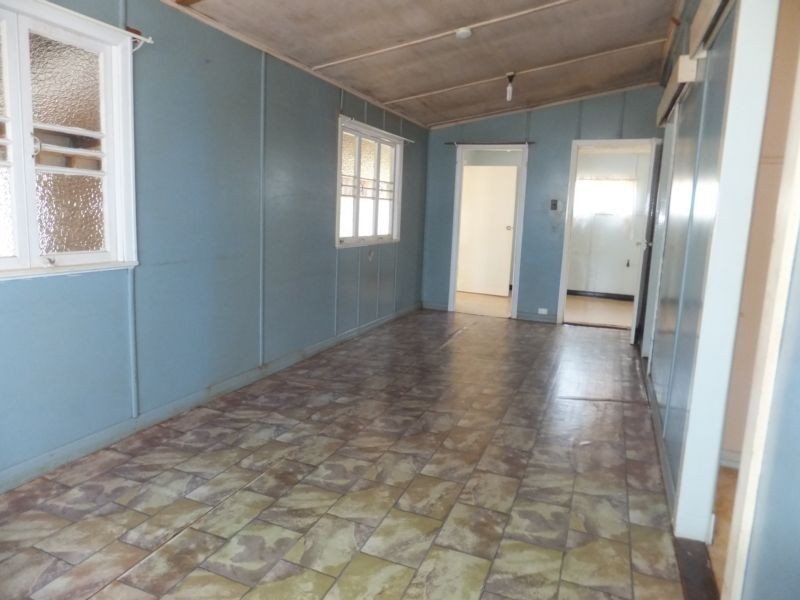 22 Churchill Street, Childers QLD 4660