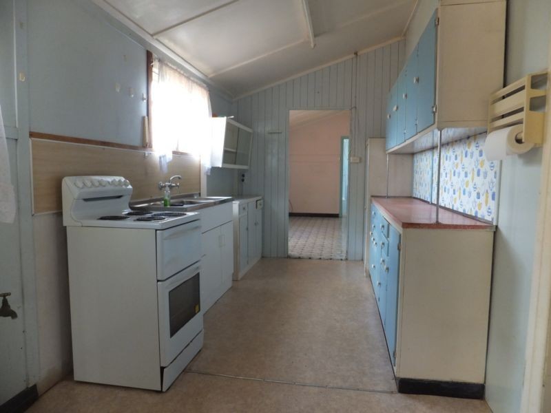 22 Churchill Street, Childers QLD 4660