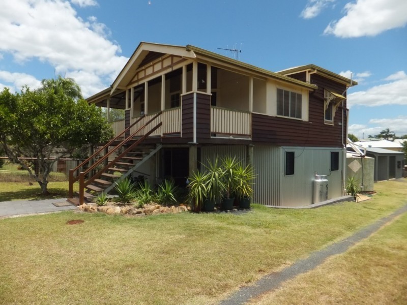 21 Hinkler Street, Childers QLD 4660