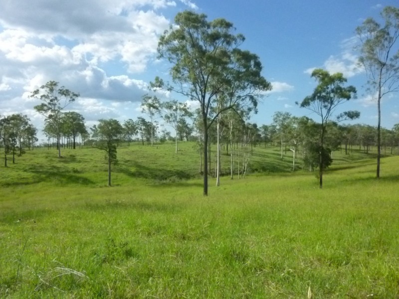 105 RAILWAY ROAD, Booyal QLD 4671