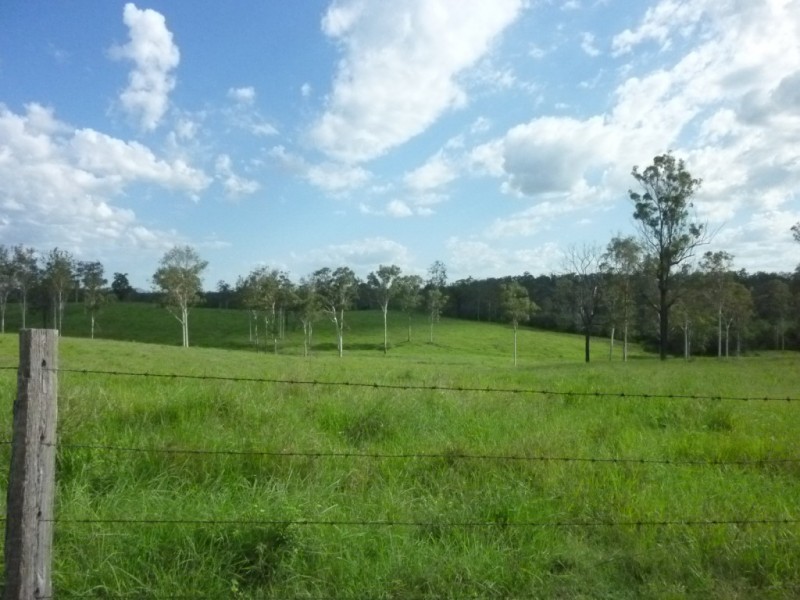 105 RAILWAY ROAD, Booyal QLD 4671