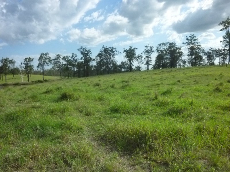 105 RAILWAY ROAD, Booyal QLD 4671