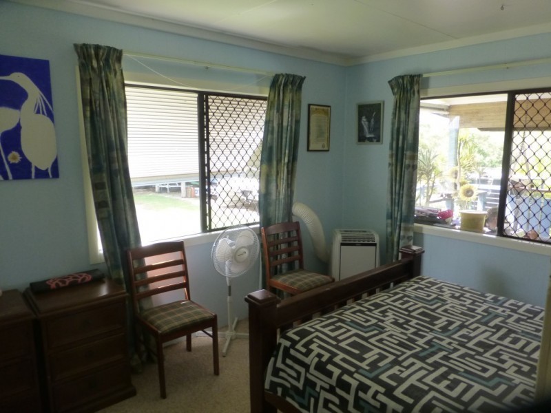 105 RAILWAY ROAD, Booyal QLD 4671