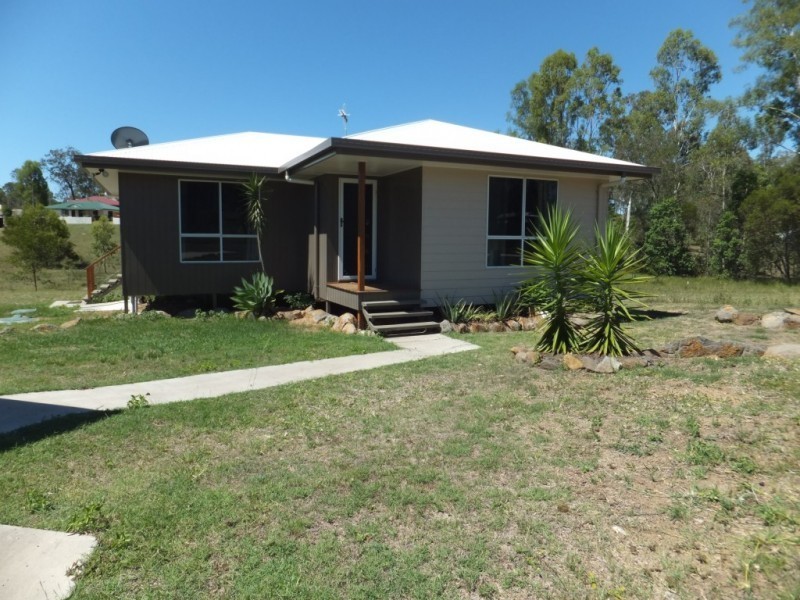 17 STRINGYBARK COURT, Apple Tree Creek QLD 4660