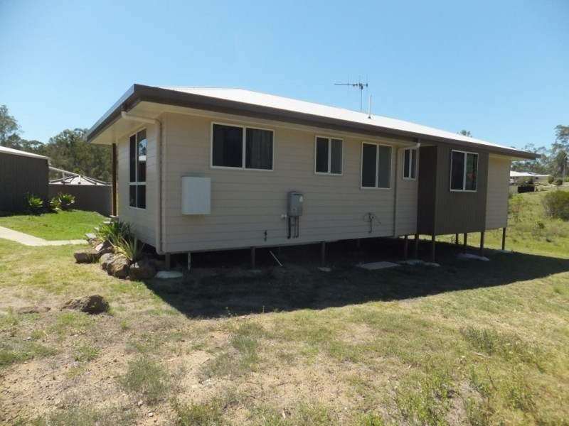 17 STRINGYBARK COURT, Apple Tree Creek QLD 4660