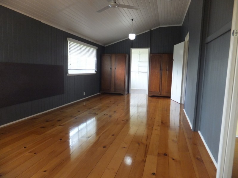 37 NELSON STREET, Childers QLD 4660