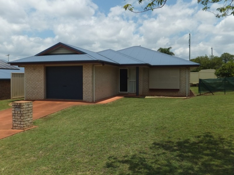 2 PIONEER AVENUE, Childers QLD 4660