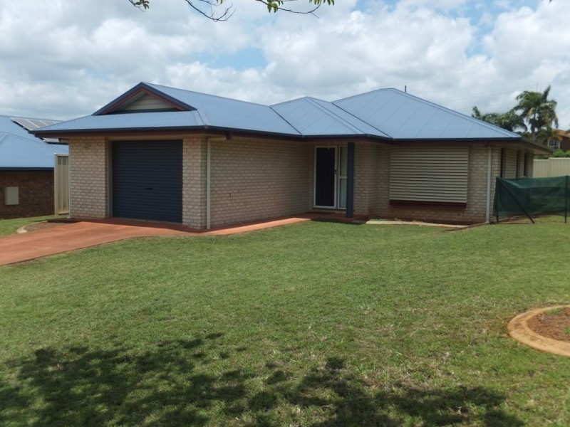 2 PIONEER AVENUE, Childers QLD 4660
