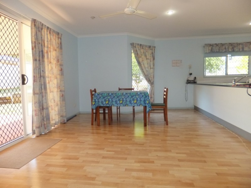 2 PIONEER AVENUE, Childers QLD 4660