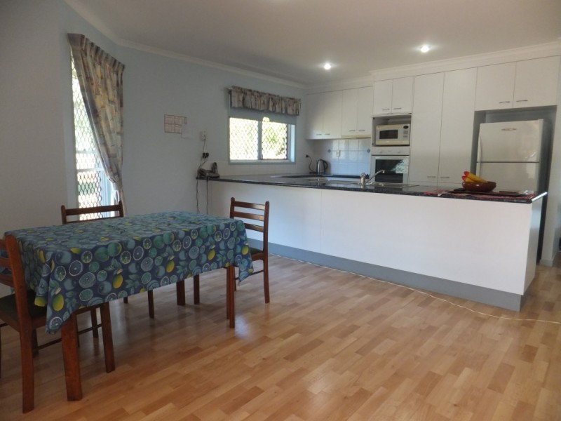 2 PIONEER AVENUE, Childers QLD 4660