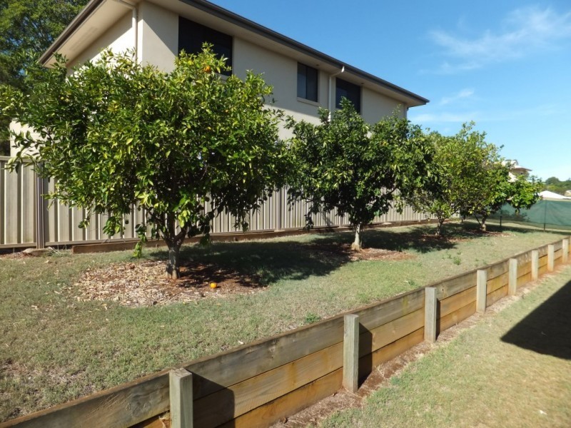 2 PIONEER AVENUE, Childers QLD 4660