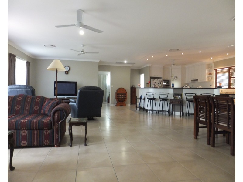 5 MELALEUCA COURT, Redridge QLD 4660