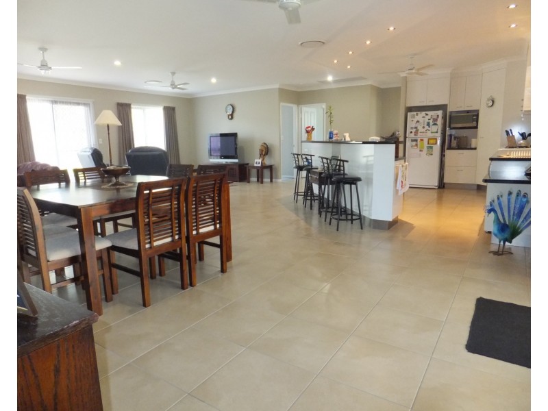 5 MELALEUCA COURT, Redridge QLD 4660