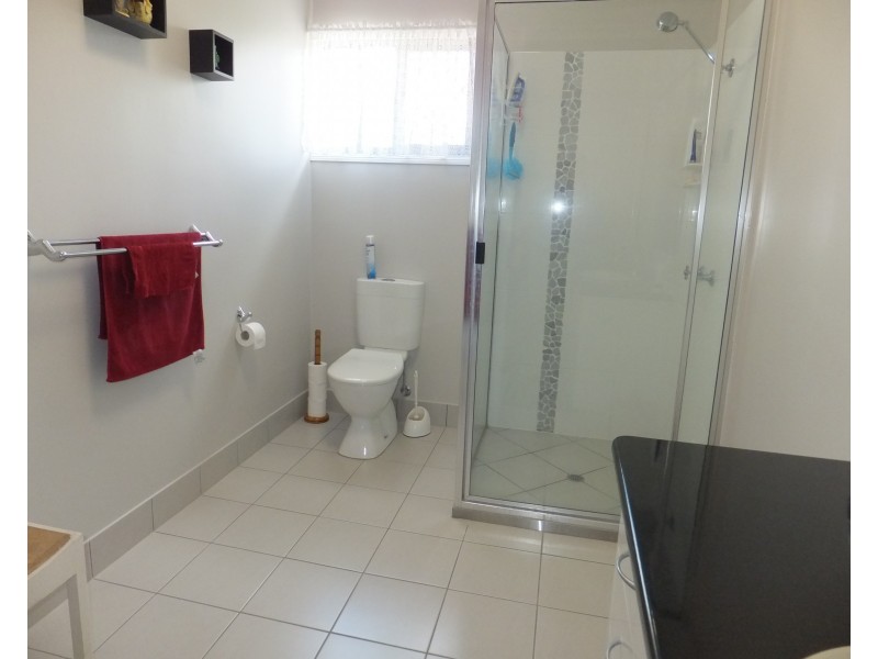 5 MELALEUCA COURT, Redridge QLD 4660