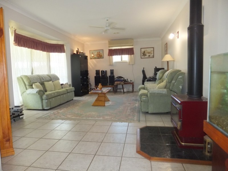 31 SUNNYBRAE CIRCUIT, Redridge QLD 4660