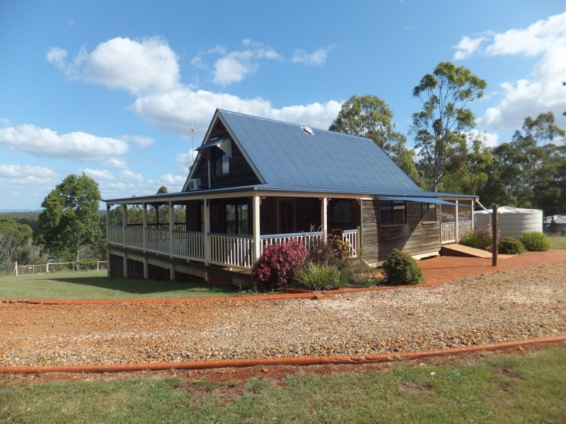 32 LAKEVIEW DRIVE, Apple Tree Creek QLD 4660